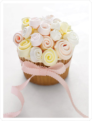martha-stewart-cupcakes-roses