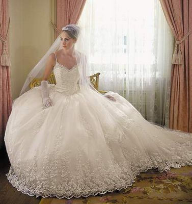 Lace-wedding-dresses