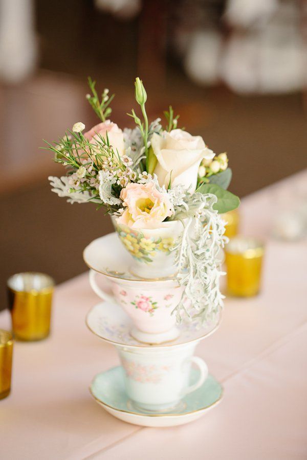 Shabby-chic-vintage-tea-cup-wedding-centerpiece-idea