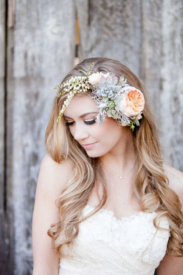 fresh-succulent-wedding-hairpieces-with-flowers