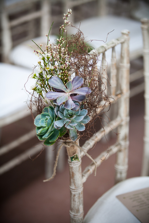 rustic-wedding-chair-decoration-with-succulents